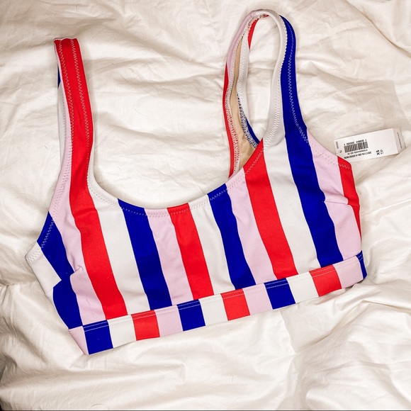 NWT Scoop neck striped bikini top - Picture 2 of 3